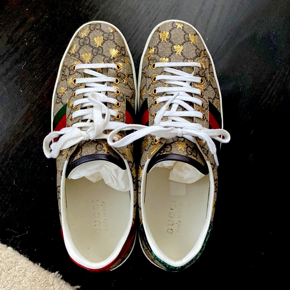 Size 11 Gucci Ace GG Supreme Bees men’s sneakers